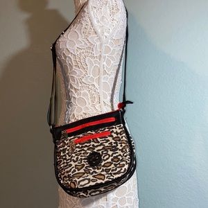 Nwot rare earth Stone Mountain leopard  crossbody bag